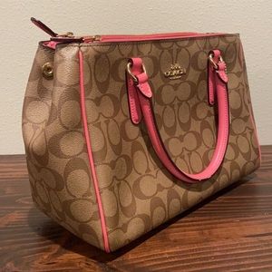 MAKE AN OFFER. 
Coach bag with strap